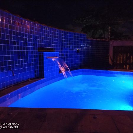 Casa com piscina , churrasqueira, Wi-Fi, em rua de Areia à 1km da praia, bairro sussegado, proíbido uso de som extremamente alto ideal para descansar Itanhaém Extérieur photo