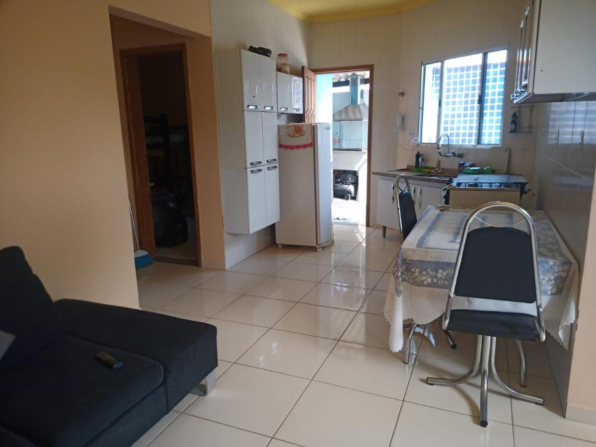Casa com piscina , churrasqueira, Wi-Fi, em rua de Areia à 1km da praia, bairro sussegado, proíbido uso de som extremamente alto ideal para descansar Itanhaém Extérieur photo