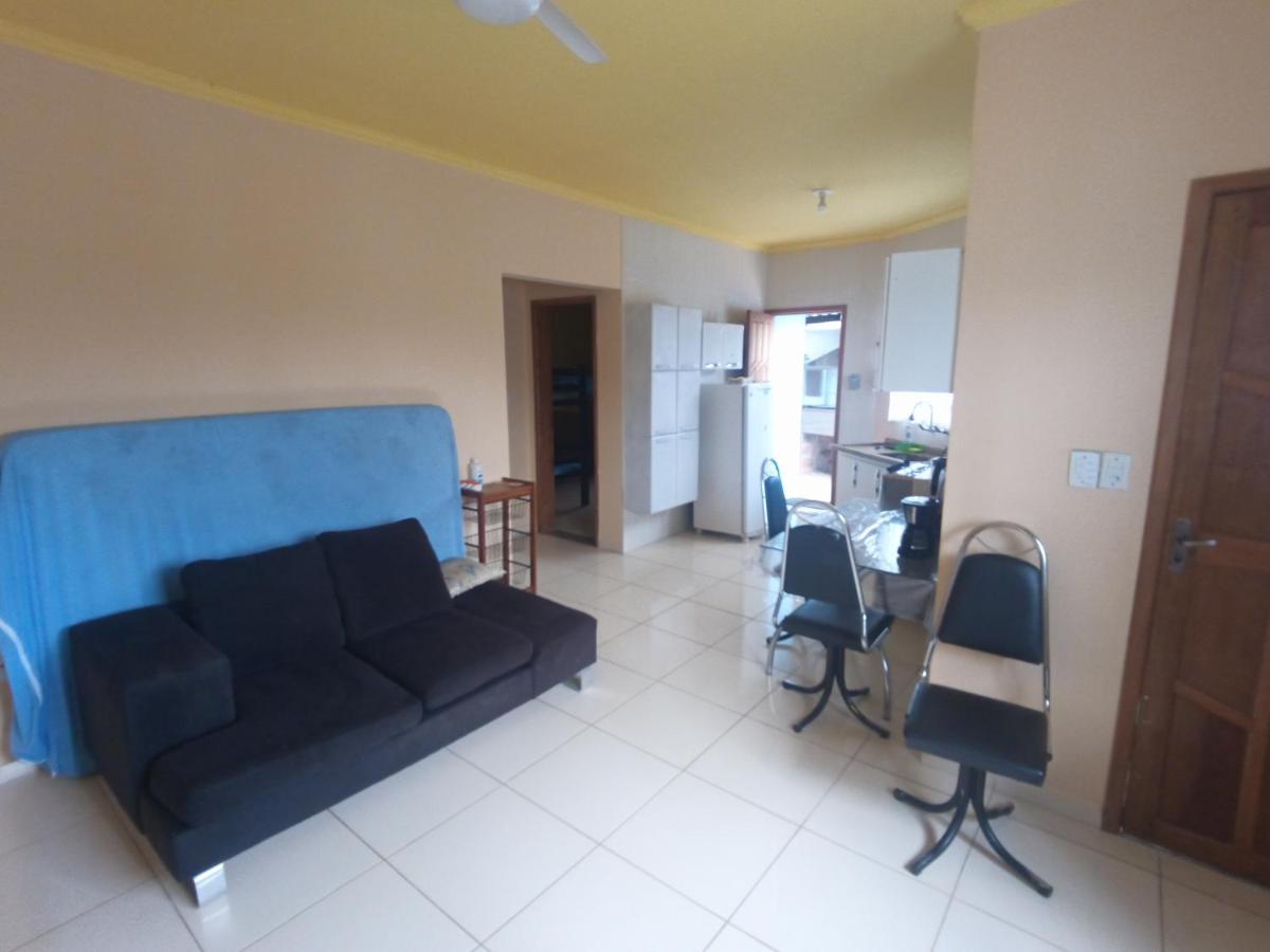 Casa com piscina , churrasqueira, Wi-Fi, em rua de Areia à 1km da praia, bairro sussegado, proíbido uso de som extremamente alto ideal para descansar Itanhaém Extérieur photo