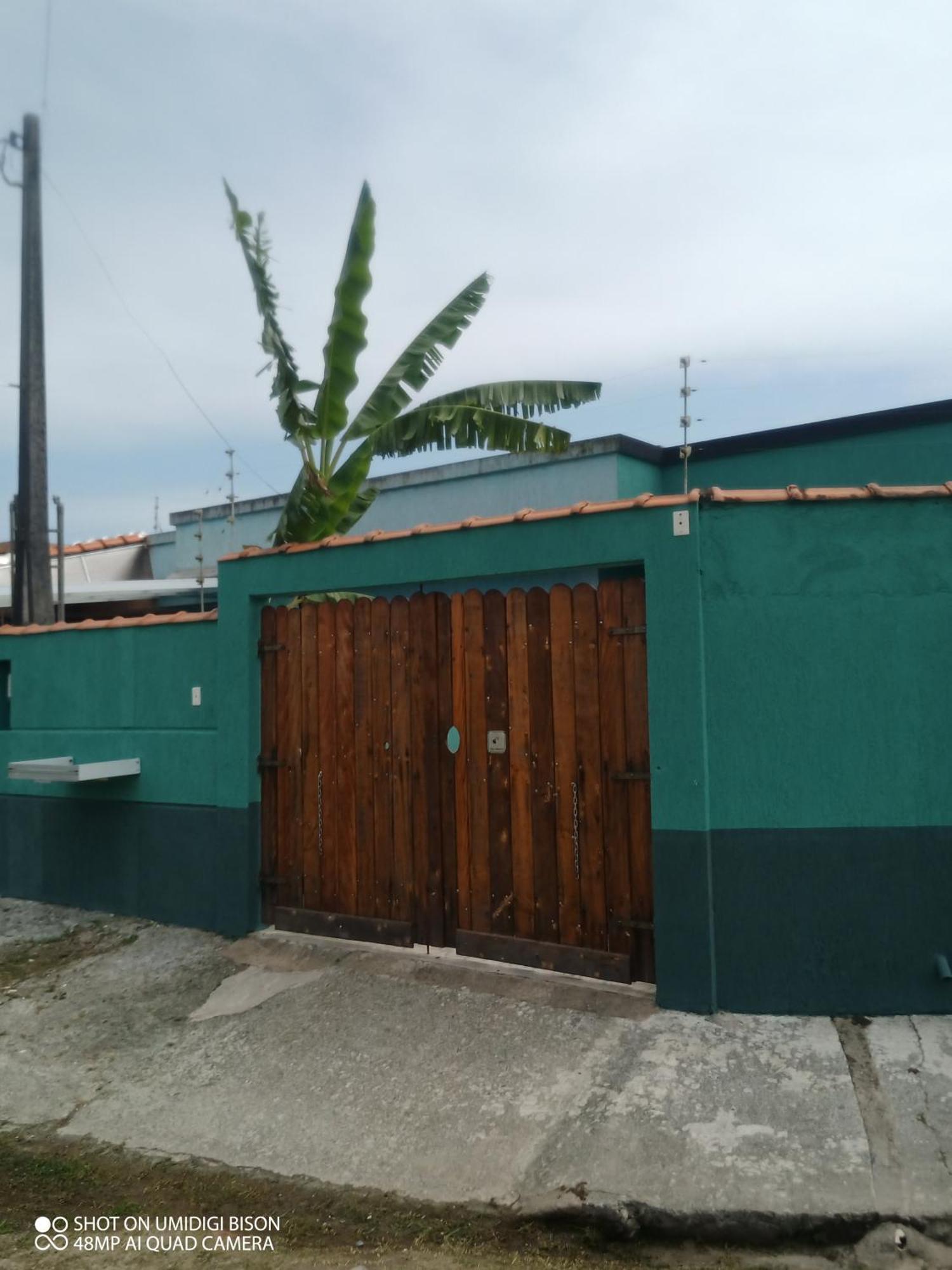 Casa com piscina , churrasqueira, Wi-Fi, em rua de Areia à 1km da praia, bairro sussegado, proíbido uso de som extremamente alto ideal para descansar Itanhaém Extérieur photo